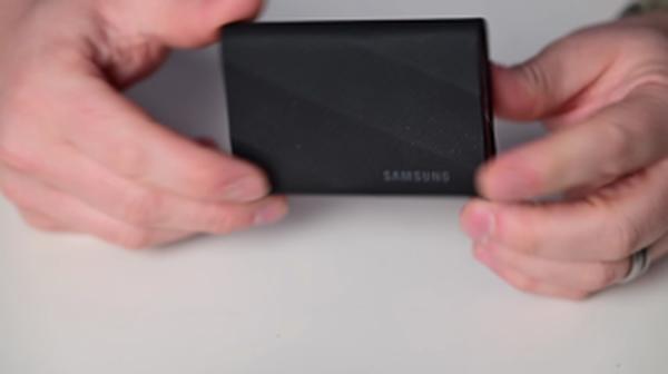 Samsung t9 portable ssd 4tb black 3